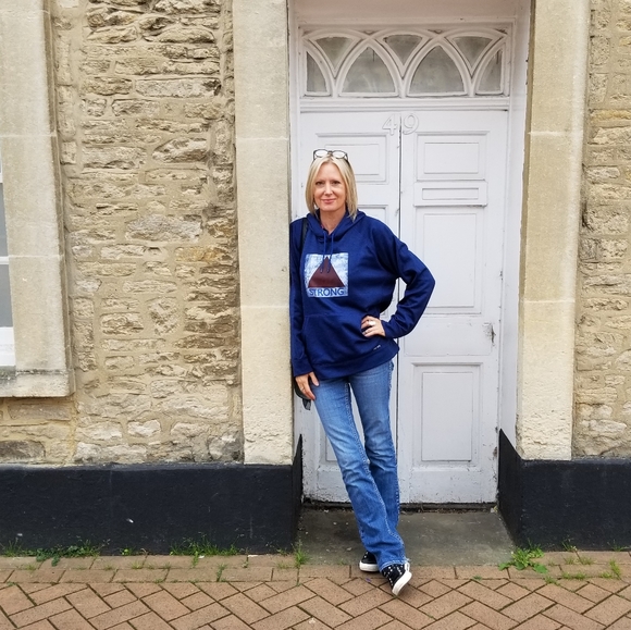 Meet your Posher, Lisa T - Picture 6 of 7